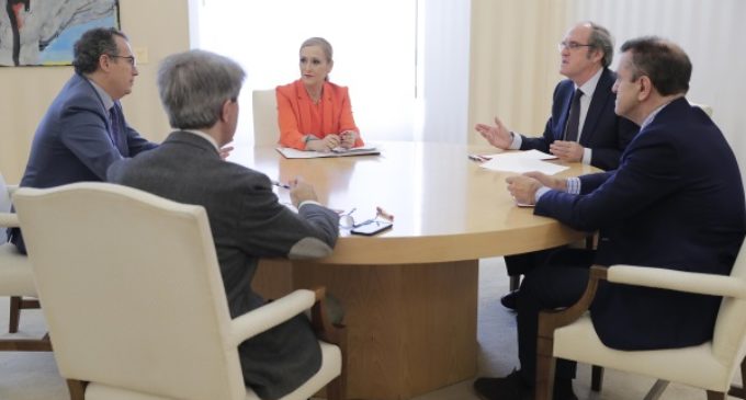 Cifuentes: “la sociedad madrileña demanda que los partidos nos sentemos a hablar sobre regeneración democrática”