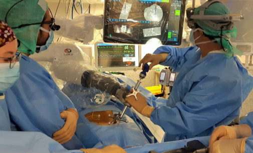 Realizada en la Comunidad de Madrid la primera cirugía robótica de columna en un hospital público de España