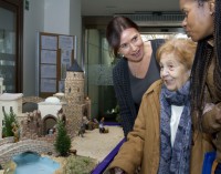 Más de 700 mayores de centros de la región han participado en el Concurso de Belenes
