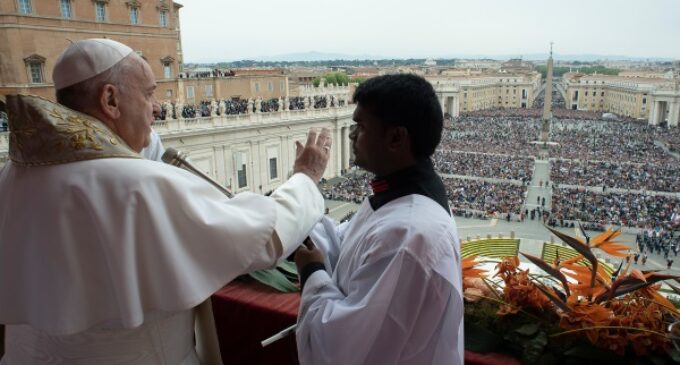 Mensaje Pascual del Papa Francisco: “¡Cristo vive! Él es la esperanza y la juventud para cada uno”