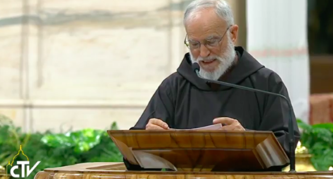 Padre Cantalamessa: Dios no ha proyectado la creación como si fuera un reloj o un ordenador