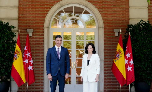 Díaz Ayuso a Pedro Sánchez: “Si sigue por este camino, tocará decidir su futuro o el de España”