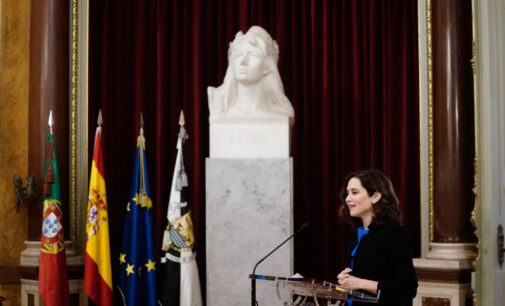Díaz Ayuso reclama el AVE Madrid-Lisboa: “La Alianza Ibérica está tardando en plasmarse en ese eje con la Alta Velocidad. Cada día sin ella es un día que estamos perdiendo oportunidades los dos países”