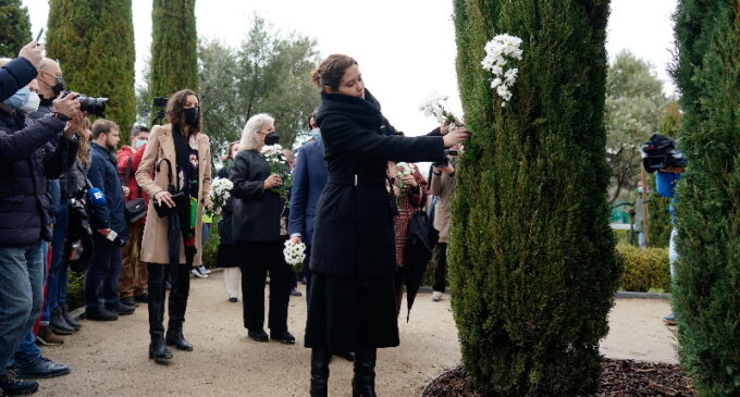 Díaz Ayuso asiste al homenaje a las víctimas de los atentados del 11M organizado por la AVT
