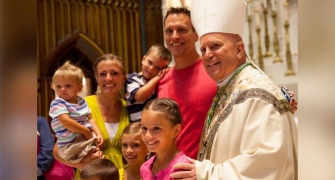 Arzobispo de Denver: “Amoris Laetitia” es relevante y oportuna