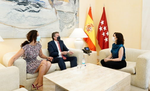 Díaz Ayuso aborda con Vodafone la oportunidad de profundizar en la digitalización de los servicios públicos