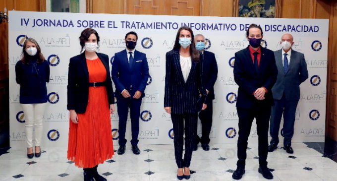 Díaz Ayuso acompaña a la Reina en la IV Jornada sobre el Tratamiento Informativo de la Discapacidad