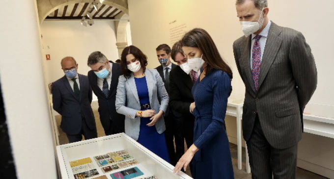 Díaz Ayuso asiste al homenaje del Instituto Cervantes por el Día Internacional del Libro presidido por Sus Majestades los Reyes