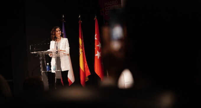 Díaz Ayuso defiende el periodismo para una “democracia de calidad” y alerta de los peligros de la desinformación