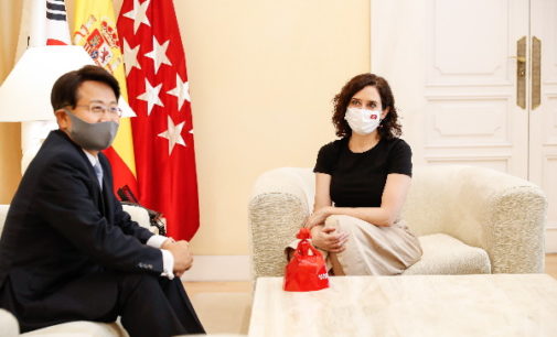 Díaz Ayuso expone a República de Corea su política de natalidad, transformación digital y fomento del español