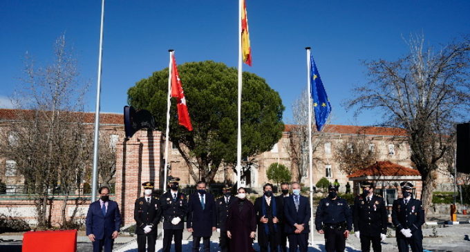 Díaz Ayuso reconoce la labor de las policías locales: “Sin seguridad no hay libertad y su trabajo nos distingue de las tiranías y dictaduras”