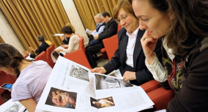 Dimiten todas las periodistas de Mujeres Iglesia Mundo, el mensual femenino del Vaticano
