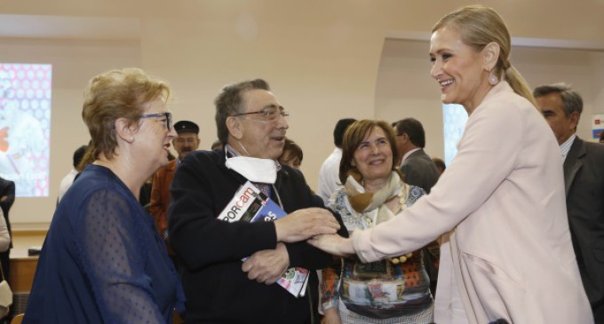 En el hospital Puerta de Hierro, Cifuentes hace un llamamiento a los madrileños a donar órganos