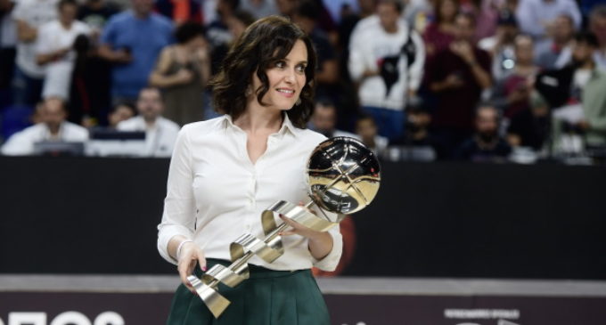 Díaz Ayuso asiste a la final de la Supercopa Endesa 2019 donde el Real Madrid se ha proclamado campeón