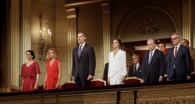 Díaz Ayuso asiste a la inauguración de la temporada del Teatro Real presidida por los Reyes