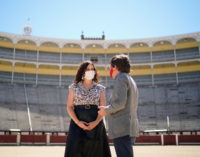Díaz Ayuso defiende la tauromaquia y firma un protocolo con el Ayto. de Madrid para protegerla como patrimonio cultural