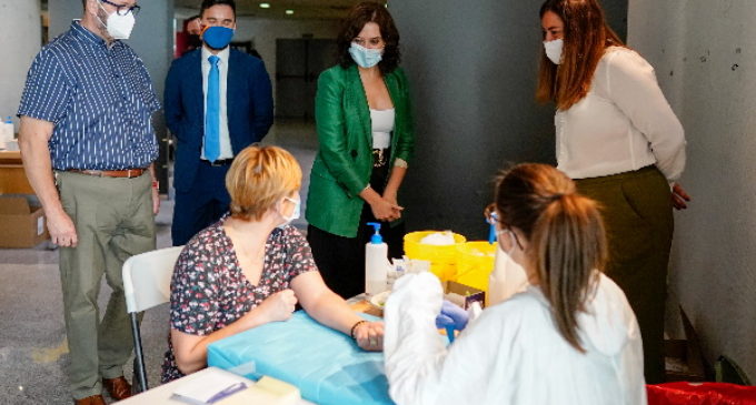 Díaz Ayuso reconoce la iniciativa de Arroyomolinos de hacer un estudio de seroprevalencia a todos sus vecinos