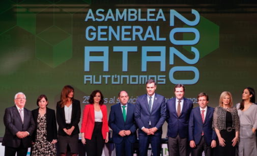 Díaz Ayuso respalda el papel fundamental de los autónomos para la economía madrileña