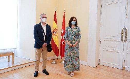 Díaz Ayuso traslada su apoyo al vigilante de Metro agredido por pedir a un viajero que se pusiera la mascarilla