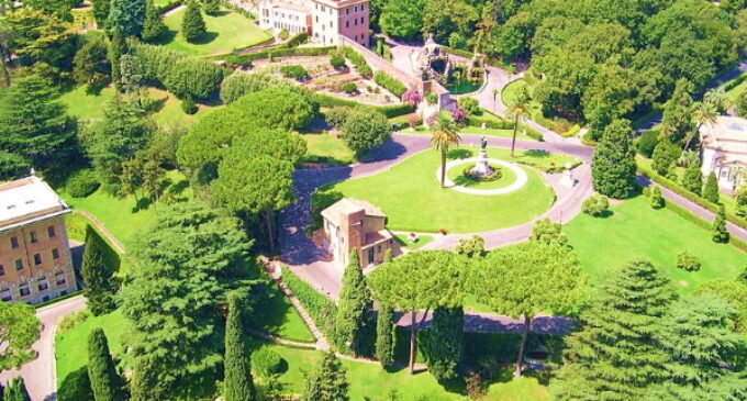 Ecología: El Vaticano se hace más “verde” con la llegada de 2 coches eléctricos