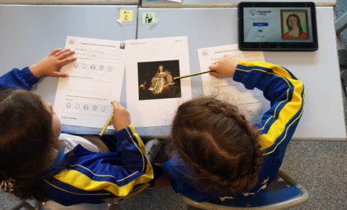 El Colegio Europeo de Madrid utiliza una app para estudiar las emociones de los retratos