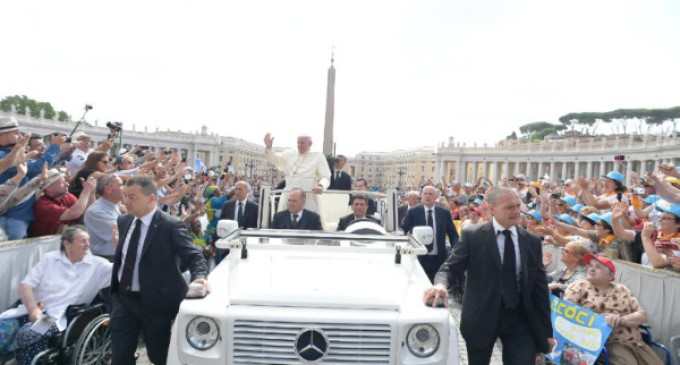 El Papa advierte sobre la indiferencia y la hostilidad que causan ceguera y sordera ante las necesidades de los hermanos