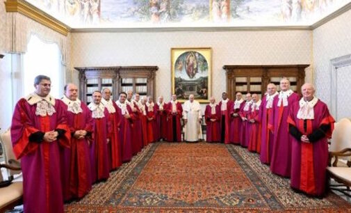 El Papa a la Rota Romana: Renovar la conciencia del don recibido en el matrimonio