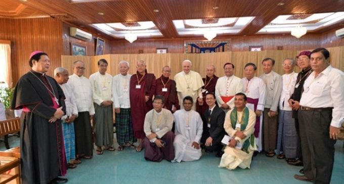 Yangon, Myanmar: Encuentro con líderes religiosos: “¡No tengamos miedo a las diferencias!”