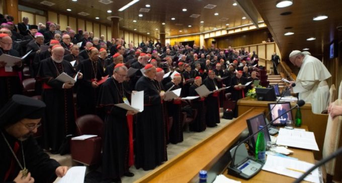 El Papa expone 8 dimensiones para combatir los abusos en la Iglesia