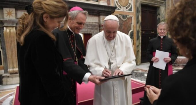 El Papa insta a los periodistas a “trabajar de acuerdo con la verdad y la justicia”