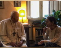 El Papa visita a Edith Bruck, superviviente de Auschwitz