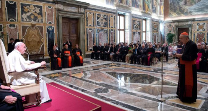 El Papa pide al dicasterio de laicos a recibir la reforma como signo “de valoración y estima”