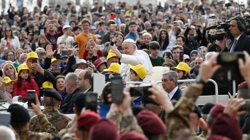 El-Papa.-La-virtud-de-la-fortaleza-nos-hace-reaccionar-y-gritar-no-al-mal-del-mundo