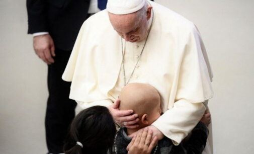 El Papa: el cuidado sea integral, no olvidar singularidad de cada enfermo