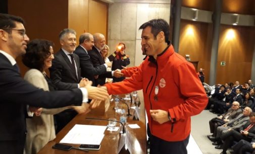 El equipo de comunicación de Emergencias 112 Comunidad de Madrid recibe la Medalla al Mérito de Protección Civil