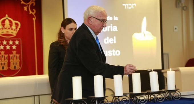 Majadahonda rinde homenaje a las víctimas del Holocausto