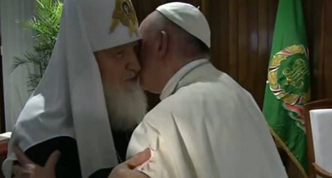 Histórico encuentro del Papa con el Patriarca de Moscú y de toda Rusia : Ortodoxos y católicos no son competidores sino hermanos