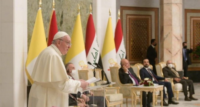 El Papa a las autoridades: Que callen las armas y se dé voz a los artesanos de paz