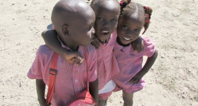 Entreculturas no abandona a los haitianos