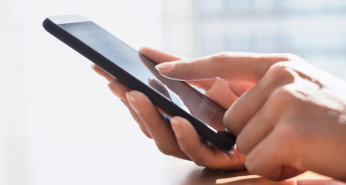 La Comunidad envía 1,2 millones de mensajes SMS para recordar las restricciones en las zonas básicas de salud