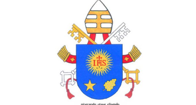 El Vaticano emite la medalla oficial del cuarto año de pontificado de Francisco