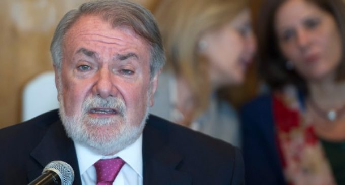 La federación europea presidida por Mayor Oreja impulsa una plataforma cultural de intelectuales