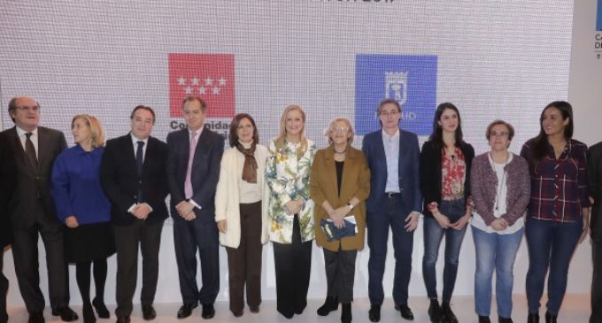 Cifuentes subraya que el turismo generó 35.000 nuevos puestos de trabajo en la región en 2016
