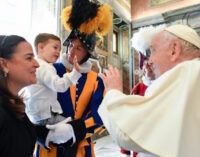 Francisco a la Guardia Suiza Pontificia: Son testigos de la fe en Cristo