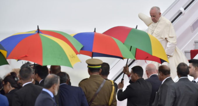 Francisco llega a Mauricio, país con mayoría hinduista y libertad religiosa plena