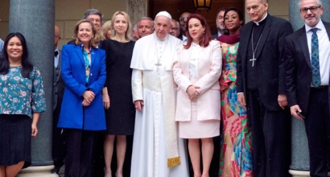 Francisco pide ayuda a la presidenta de la ONU para «detener una crisis que está llevando al mundo hacia el desastre»