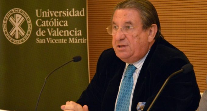 Francisco Vázquez: «El Ritz y el Palace no pagan IBI, ¿y quieren que la Iglesia sí?»
