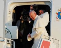 Francisco, ya en Roma, «con el corazón rejuvenecido» y «contagiado de la fe y la esperanza de los jóvenes»