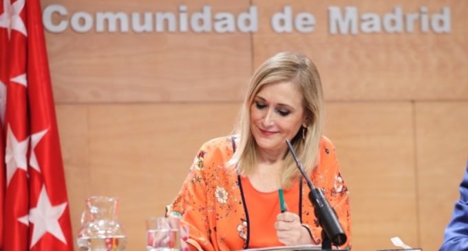 Cifuentes baja las tasas universitarias por tercer año consecutivo, un 5% en grado y un 10% en máster