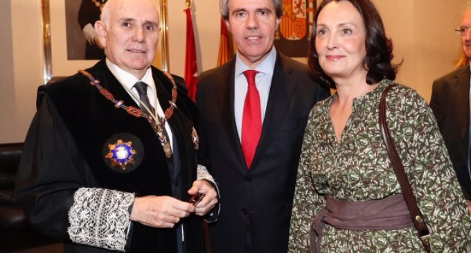 Garrido asiste a la toma de posesión del presidente de la Audiencia Provincial de Madrid